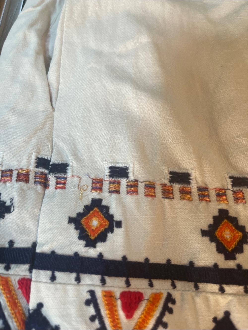 Akemi + Kin White Shift Dress Mini Dress with Orange & Navy Embroidery 2 Petite - Picture 8 of 11